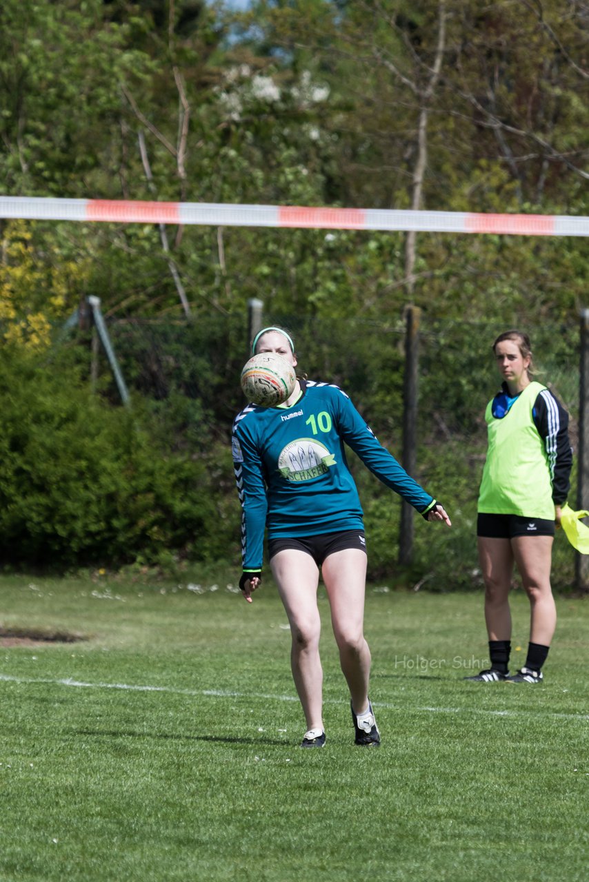 Bild 396 - Faustball Frauen Wiemersdorf